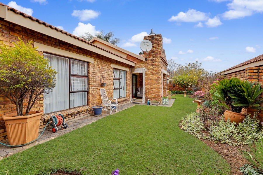 3 Bedroom Property for Sale in Honeydew Manor Gauteng