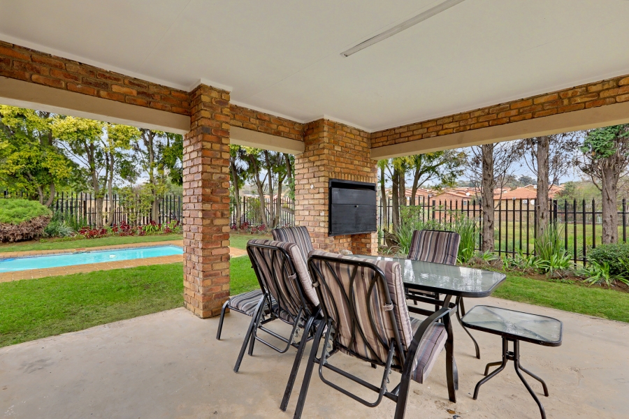 3 Bedroom Property for Sale in Honeydew Manor Gauteng
