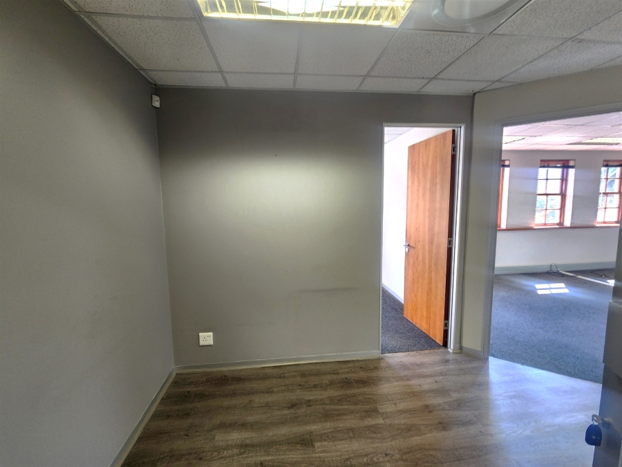 To Let Commercial Property for Rent in Chislehurston Gauteng