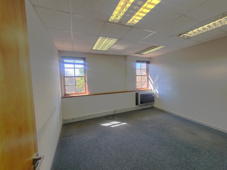 To Let Commercial Property for Rent in Chislehurston Gauteng