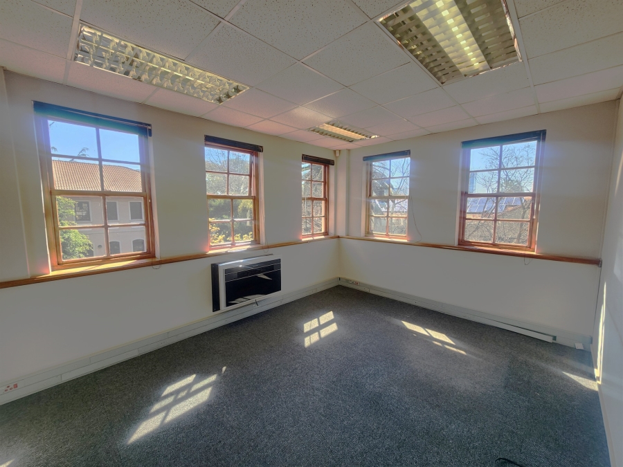 To Let Commercial Property for Rent in Chislehurston Gauteng