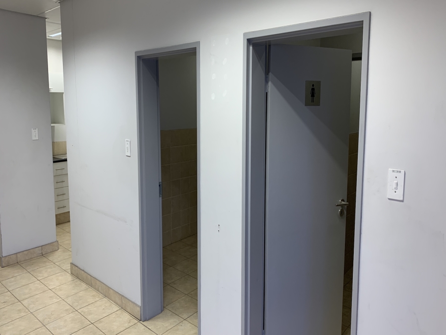 To Let Commercial Property for Rent in Linbro Park Gauteng