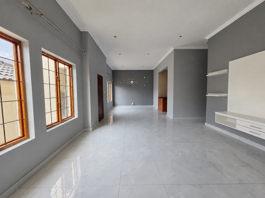 3 Bedroom Property for Sale in Thatchfield Estate Gauteng