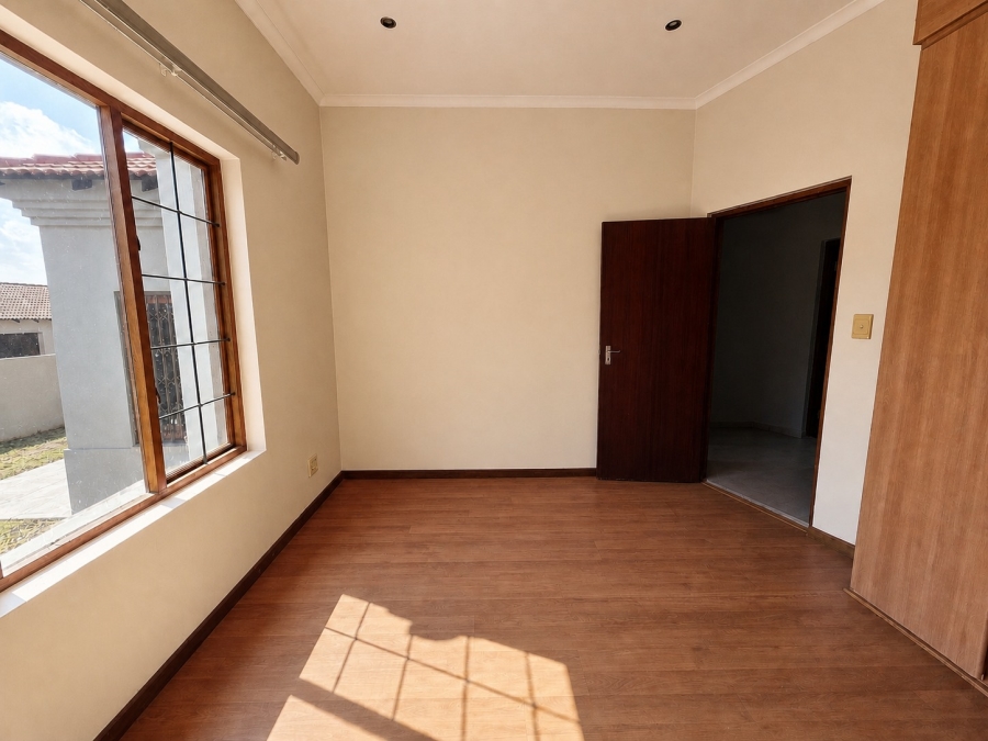 3 Bedroom Property for Sale in Thatchfield Estate Gauteng