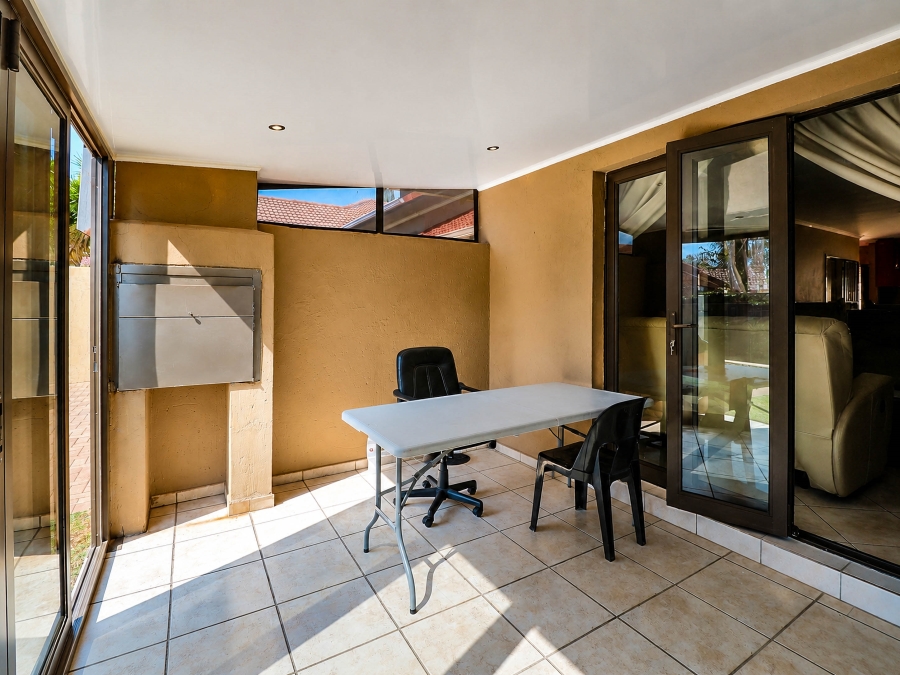 3 Bedroom Property for Sale in Thatchfield Estate Gauteng