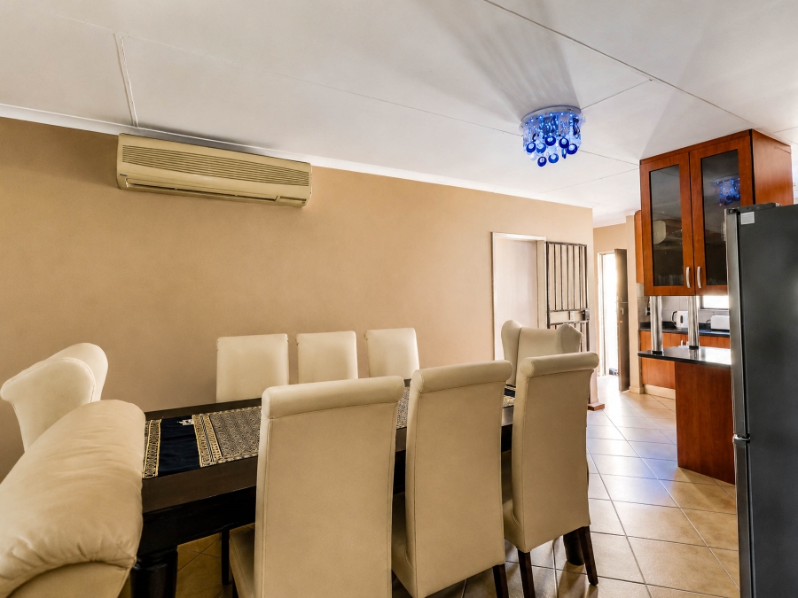 3 Bedroom Property for Sale in Thatchfield Estate Gauteng