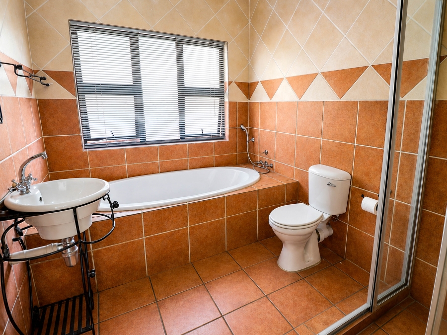 3 Bedroom Property for Sale in Thatchfield Estate Gauteng