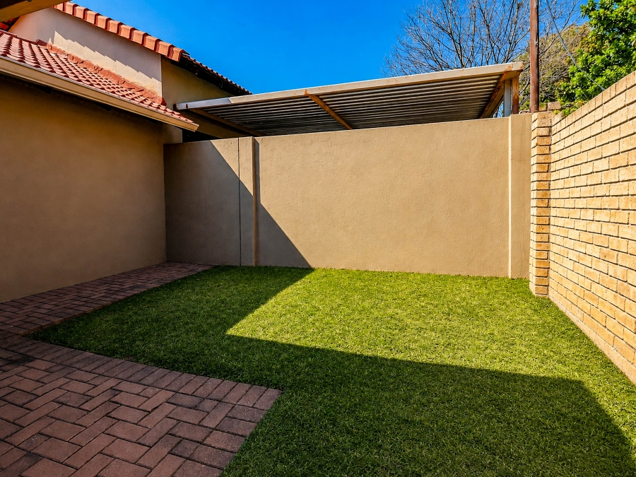 3 Bedroom Property for Sale in Thatchfield Estate Gauteng