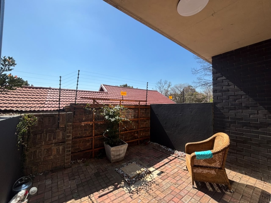 To Let 2 Bedroom Property for Rent in Alphen Park Gauteng