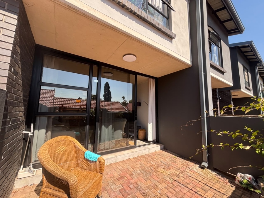 To Let 2 Bedroom Property for Rent in Alphen Park Gauteng