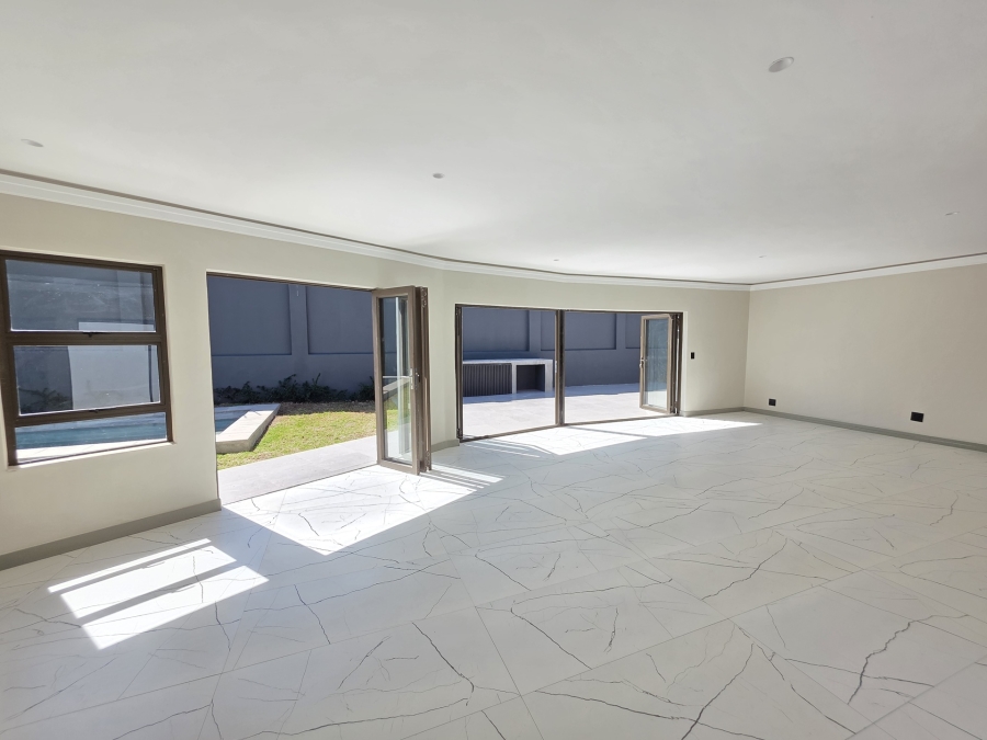 4 Bedroom Property for Sale in Waterkloof Ridge Gauteng