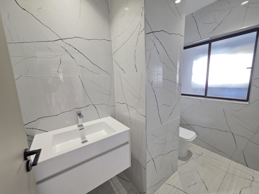 4 Bedroom Property for Sale in Waterkloof Ridge Gauteng