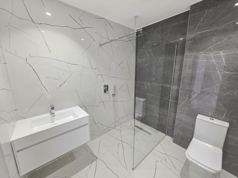 4 Bedroom Property for Sale in Waterkloof Ridge Gauteng