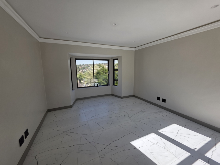 4 Bedroom Property for Sale in Waterkloof Ridge Gauteng