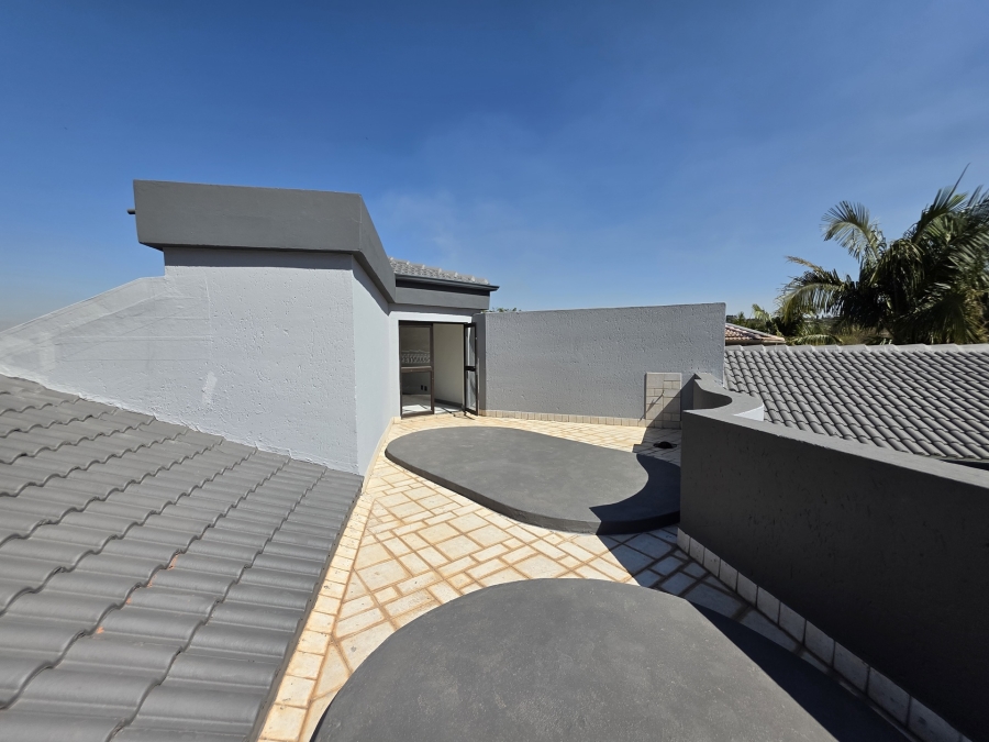 4 Bedroom Property for Sale in Waterkloof Ridge Gauteng