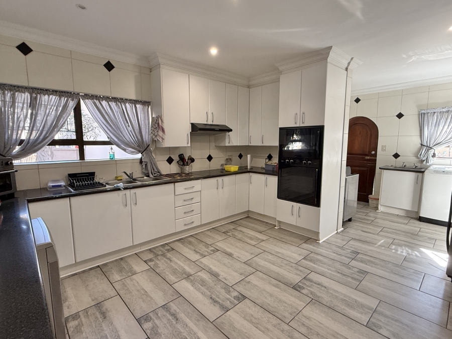 3 Bedroom Property for Sale in Newlands Gauteng