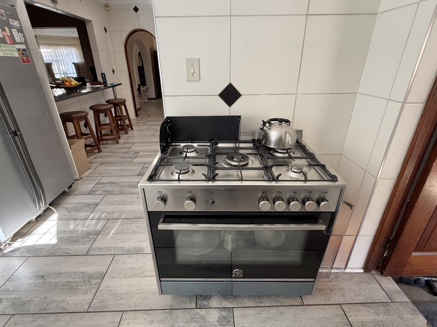 3 Bedroom Property for Sale in Newlands Gauteng
