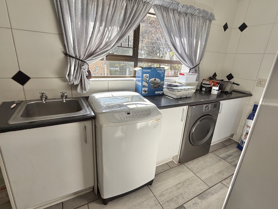 3 Bedroom Property for Sale in Newlands Gauteng