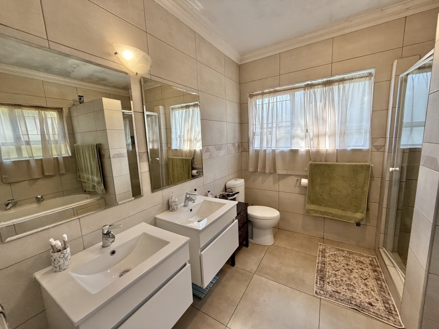 3 Bedroom Property for Sale in Newlands Gauteng