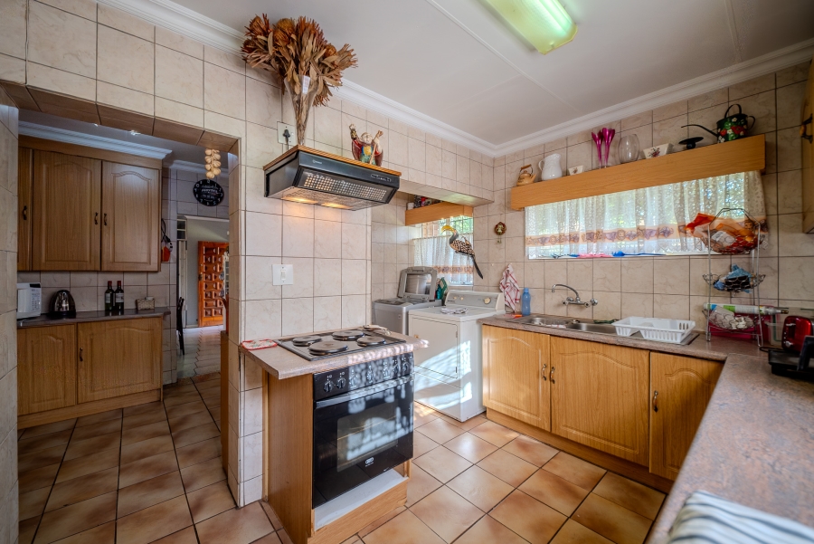 To Let 3 Bedroom Property for Rent in Faerie Glen Gauteng