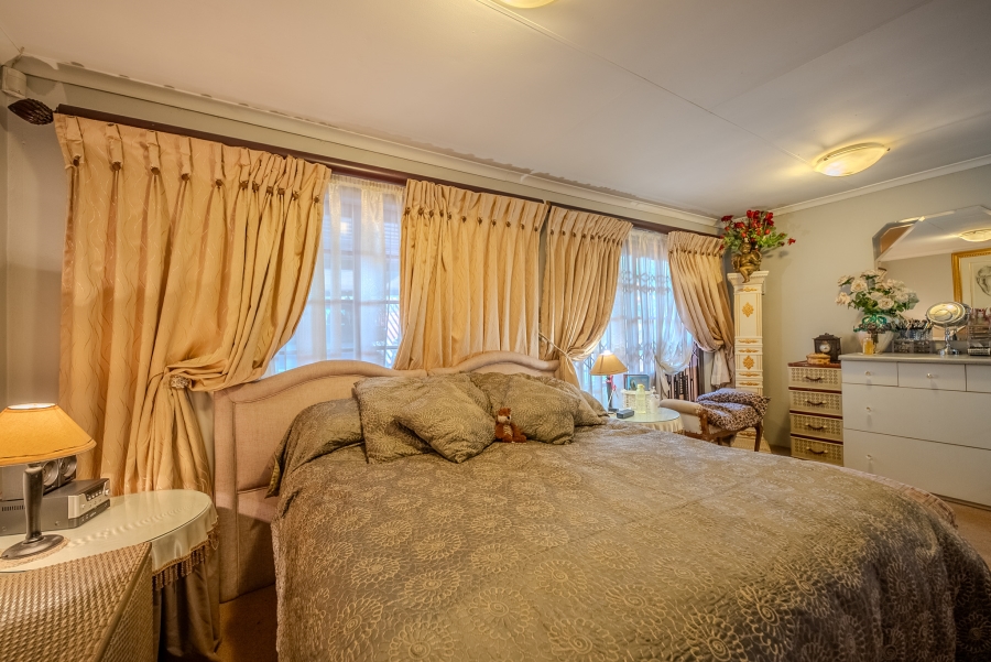 To Let 3 Bedroom Property for Rent in Faerie Glen Gauteng