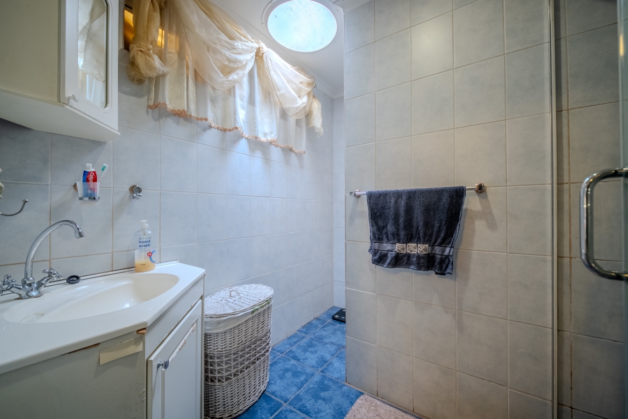 To Let 3 Bedroom Property for Rent in Faerie Glen Gauteng