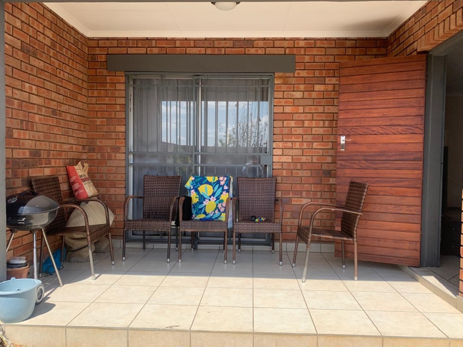 To Let 3 Bedroom Property for Rent in Noordwyk Gauteng