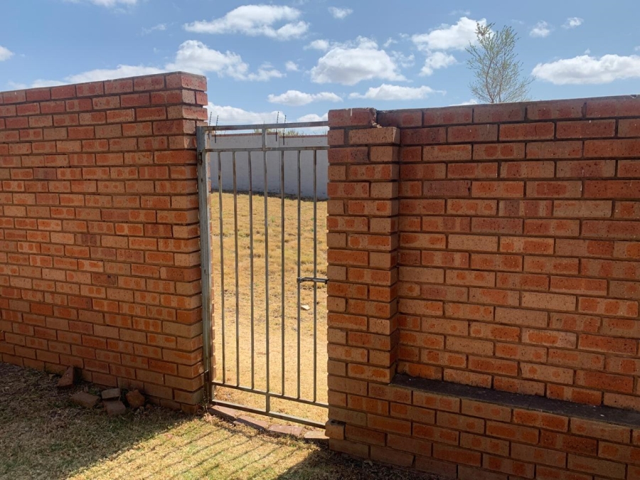 To Let 3 Bedroom Property for Rent in Noordwyk Gauteng