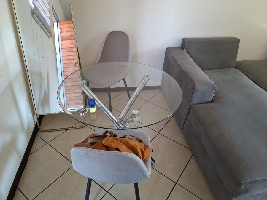 To Let 2 Bedroom Property for Rent in Noordwyk Gauteng