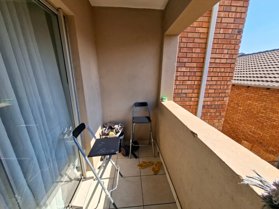 To Let 2 Bedroom Property for Rent in Noordwyk Gauteng