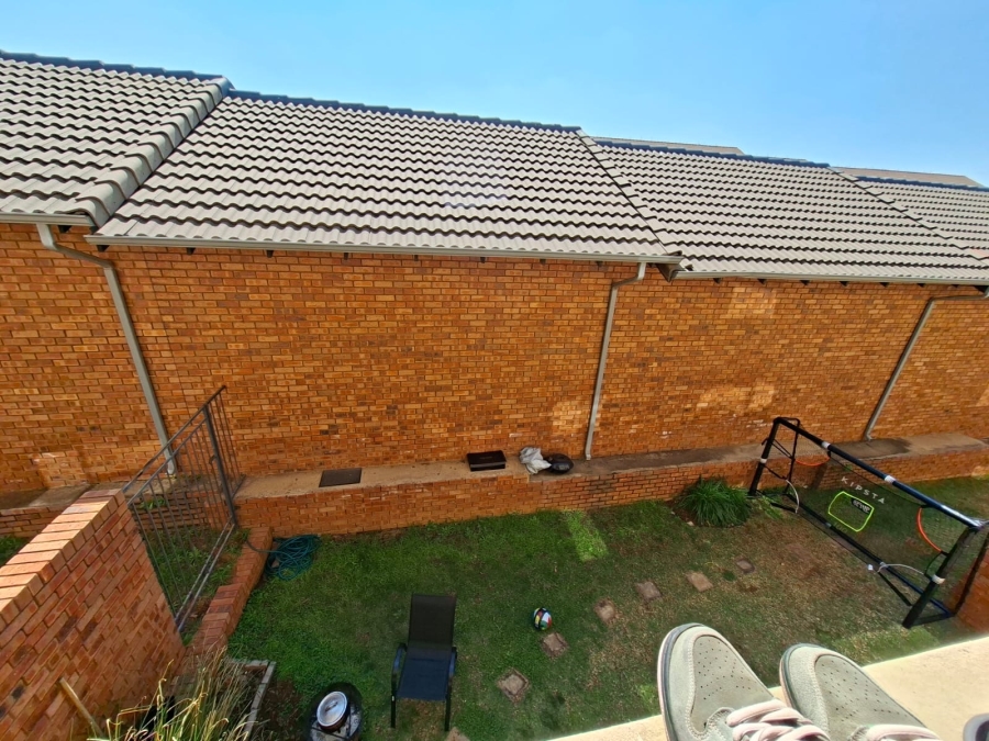 To Let 2 Bedroom Property for Rent in Noordwyk Gauteng