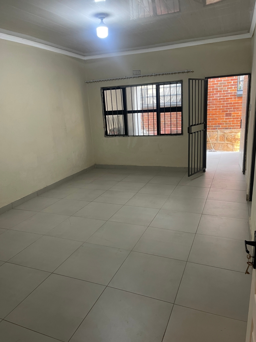 2 Bedroom Property for Sale in Rosettenville Gauteng