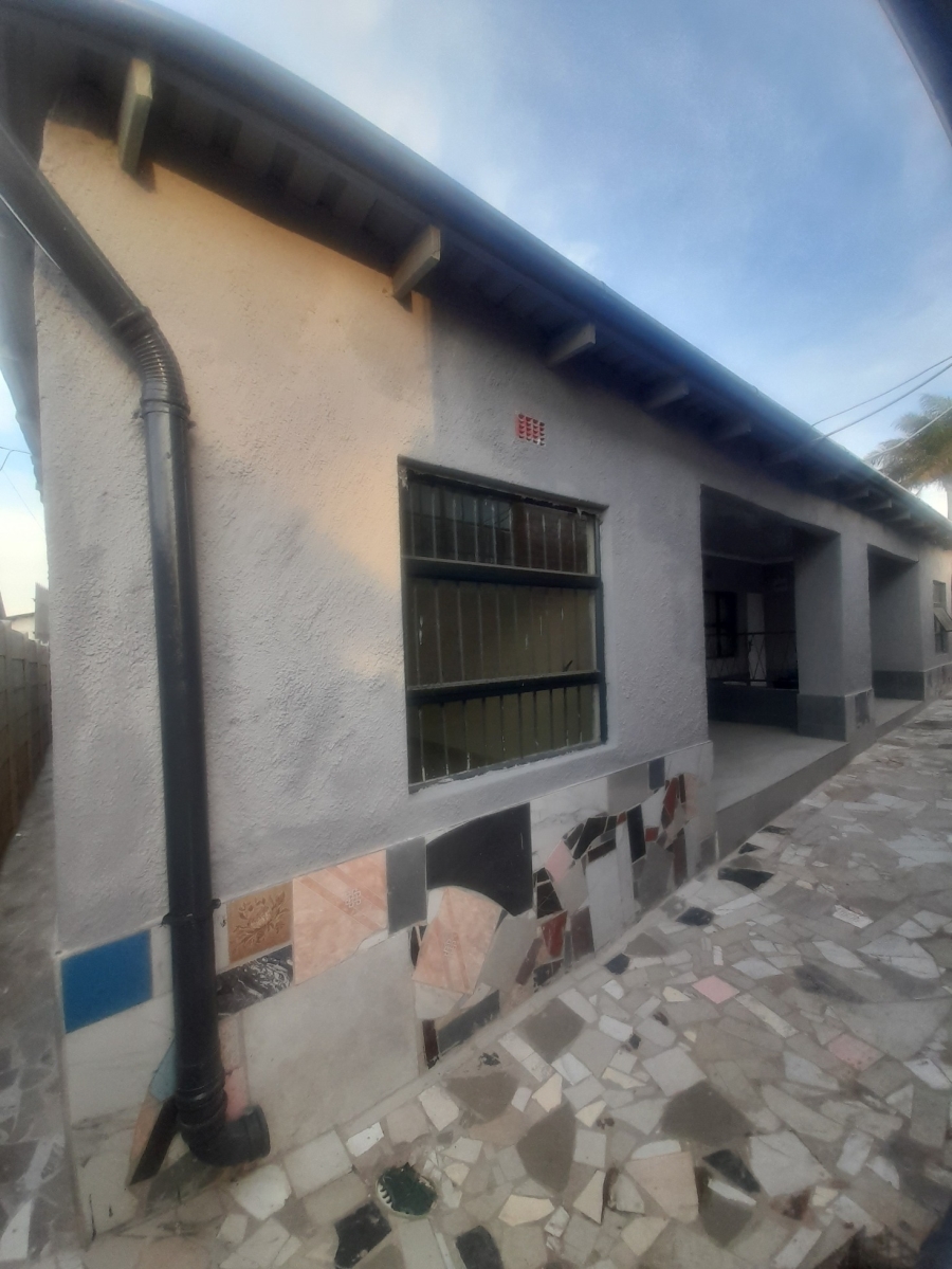 To Let 2 Bedroom Property for Rent in Rosettenville Gauteng