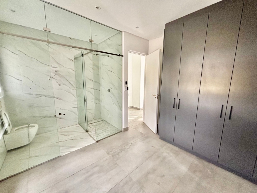To Let 3 Bedroom Property for Rent in Illovo Gauteng