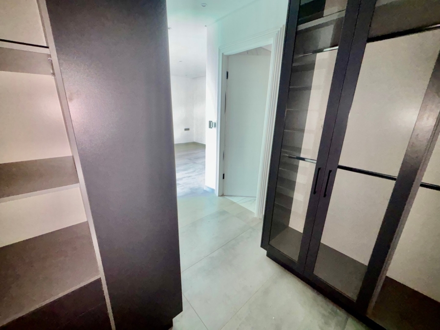 To Let 3 Bedroom Property for Rent in Illovo Gauteng