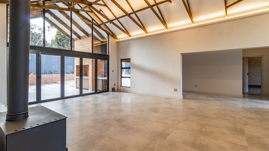 4 Bedroom Property for Sale in Atholl Gauteng