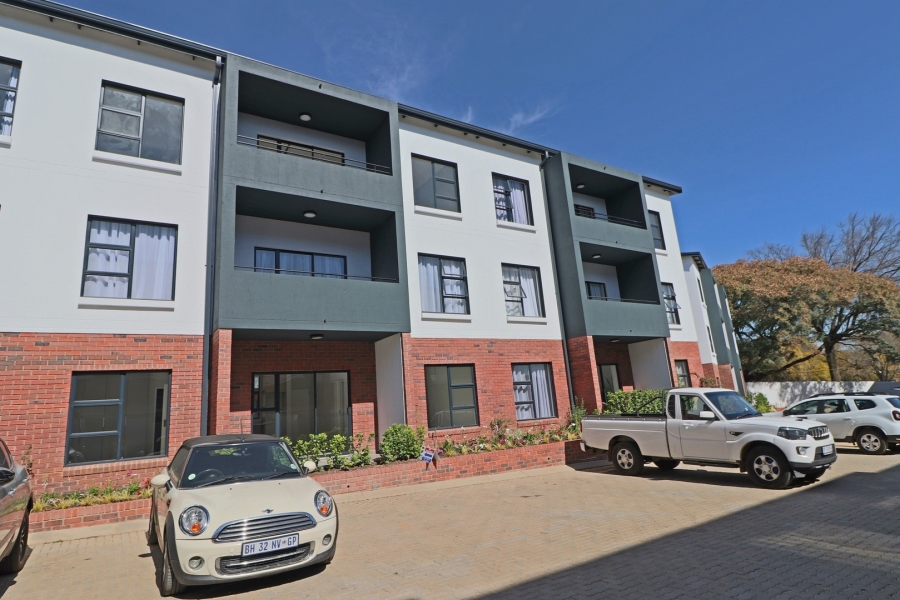 To Let 2 Bedroom Property for Rent in Bryanston Gauteng