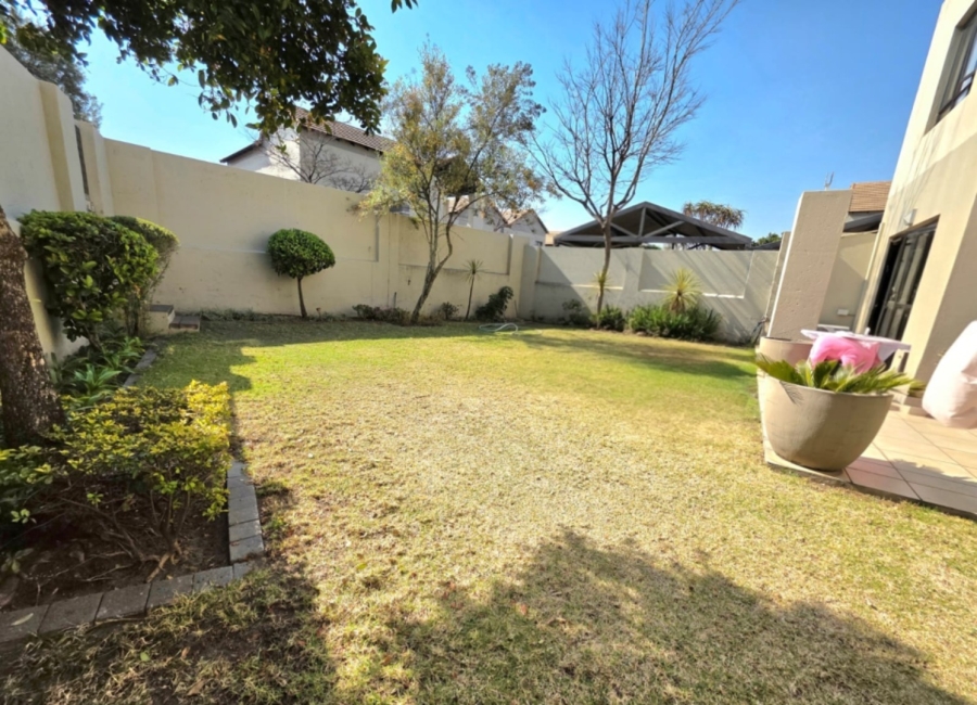 To Let 3 Bedroom Property for Rent in Lonehill Gauteng