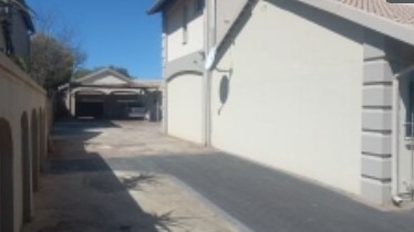 4 Bedroom Property for Sale in Brackendowns Gauteng