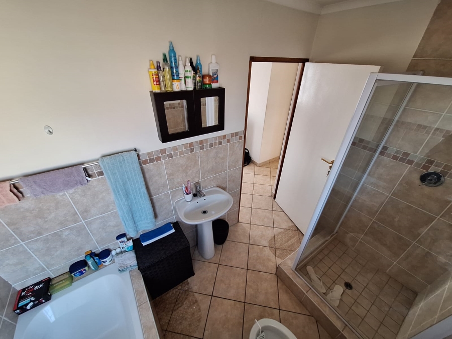 To Let 3 Bedroom Property for Rent in Montana Gauteng