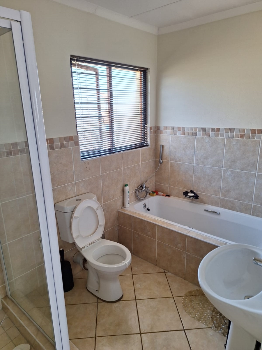 To Let 3 Bedroom Property for Rent in Montana Gauteng