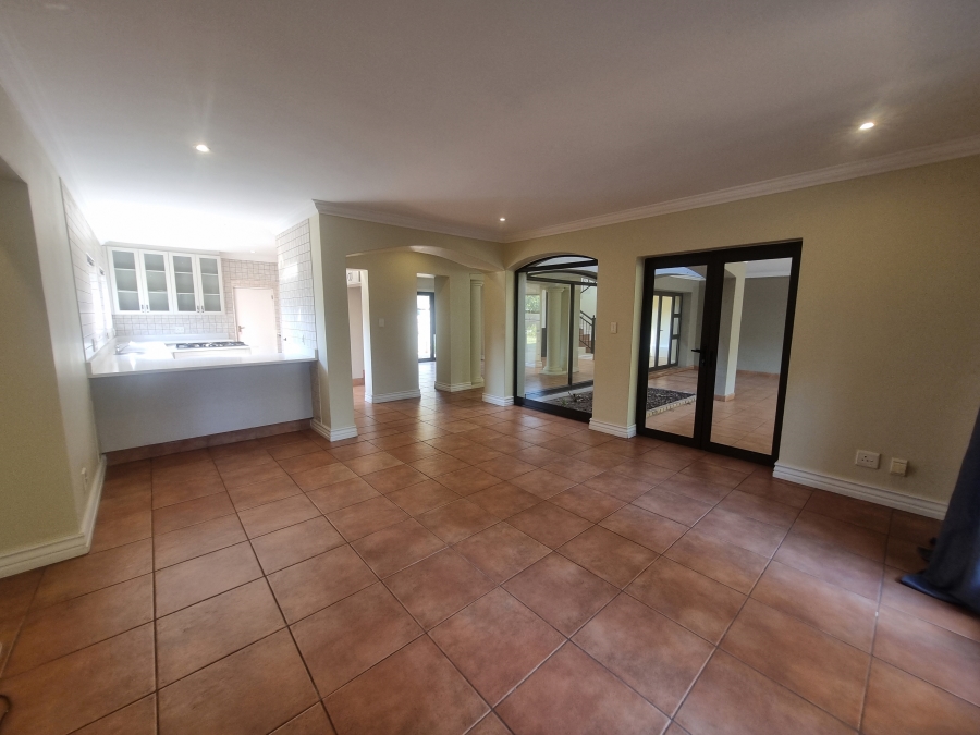 To Let 4 Bedroom Property for Rent in Silver Lakes Golf Estate Gauteng