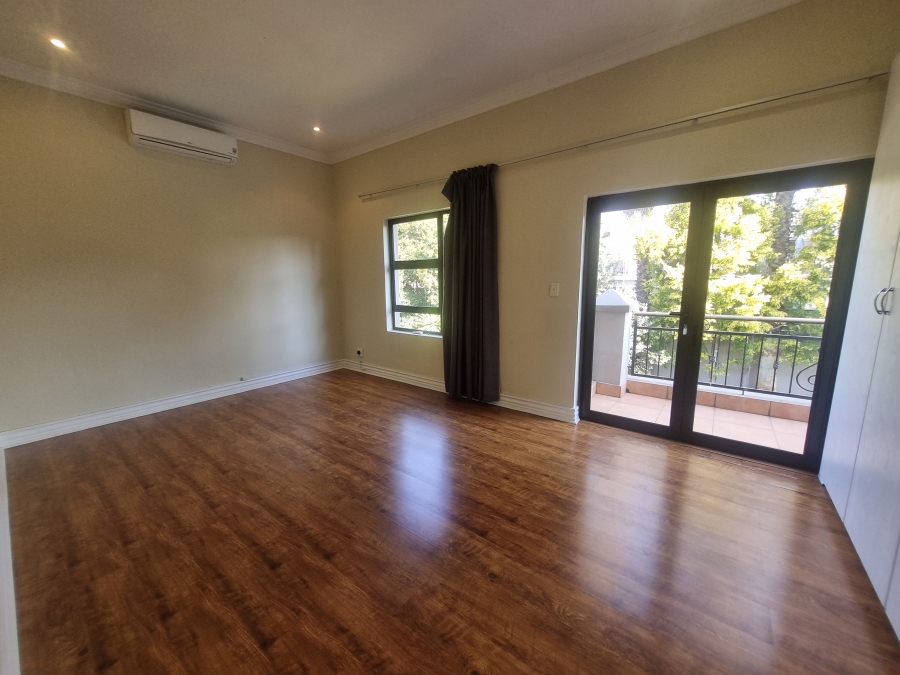 To Let 4 Bedroom Property for Rent in Silver Lakes Golf Estate Gauteng