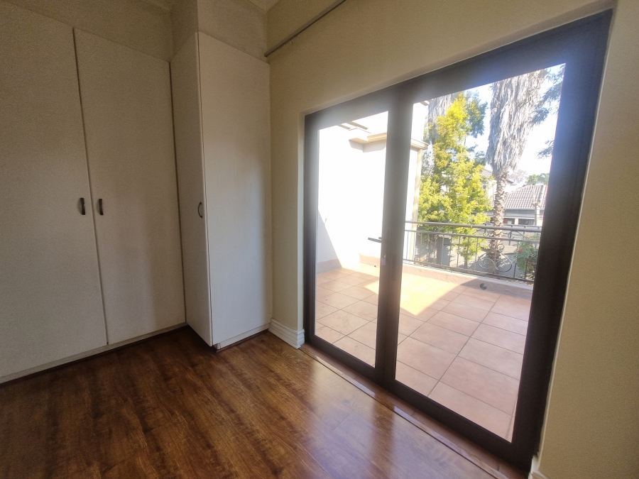 To Let 4 Bedroom Property for Rent in Silver Lakes Golf Estate Gauteng