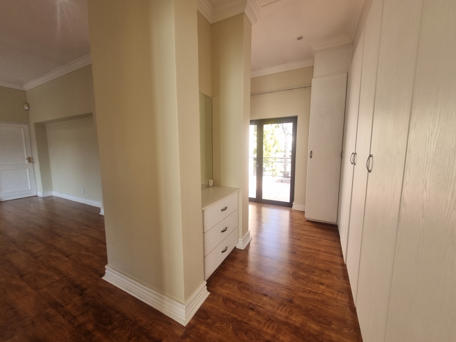 To Let 4 Bedroom Property for Rent in Silver Lakes Golf Estate Gauteng