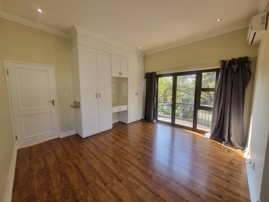 To Let 4 Bedroom Property for Rent in Silver Lakes Golf Estate Gauteng