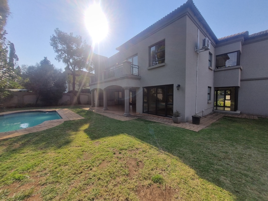 To Let 4 Bedroom Property for Rent in Silver Lakes Golf Estate Gauteng