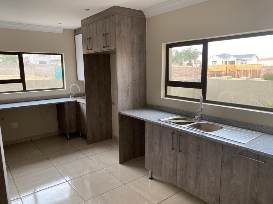 To Let 3 Bedroom Property for Rent in Sagewood Gauteng