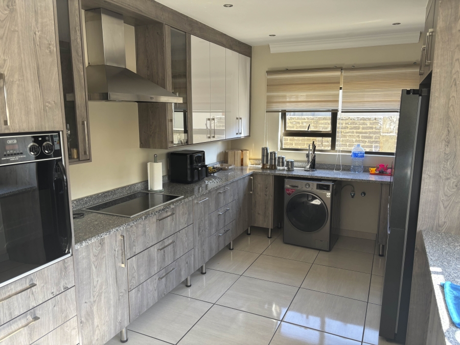To Let 3 Bedroom Property for Rent in Sagewood Gauteng