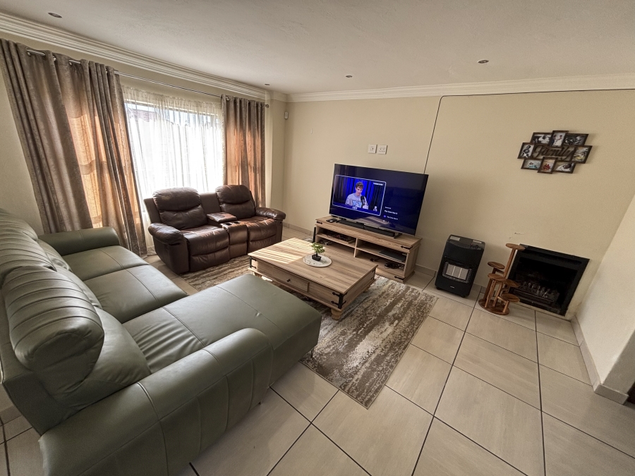 To Let 3 Bedroom Property for Rent in Sagewood Gauteng